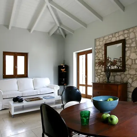Agrepavlis Junior Villa Sývota